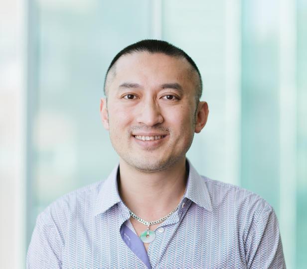 faculty portrait of Huang Ruo